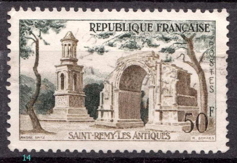 Name:  Saint Remy Les Antiques.jpg
Views: 689
Size:  85.9 KB